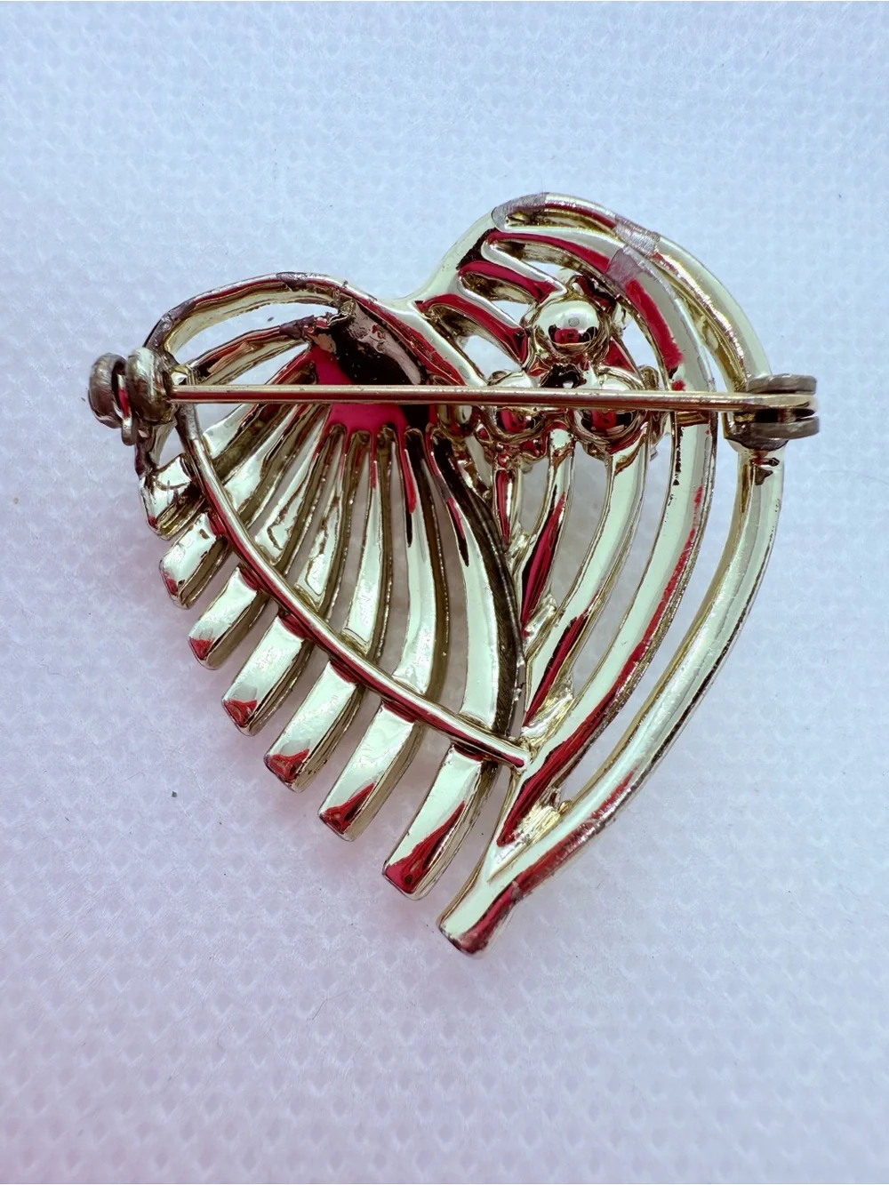 Vintage Gold Tone Faux Pearl Ribbed Heart Brooch Pin